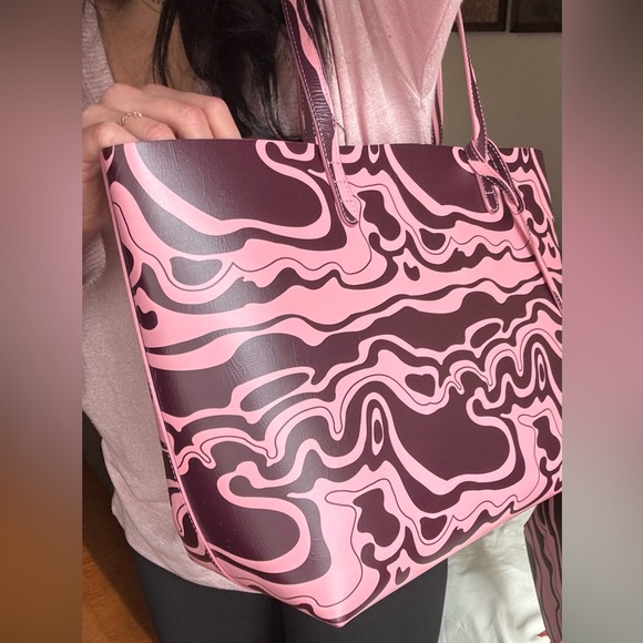 Authentic MANSUR GAVRIEL Leather Patterned Tote with large zip top wristlet - Picture 13 of 16